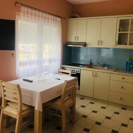 A&a House 3*