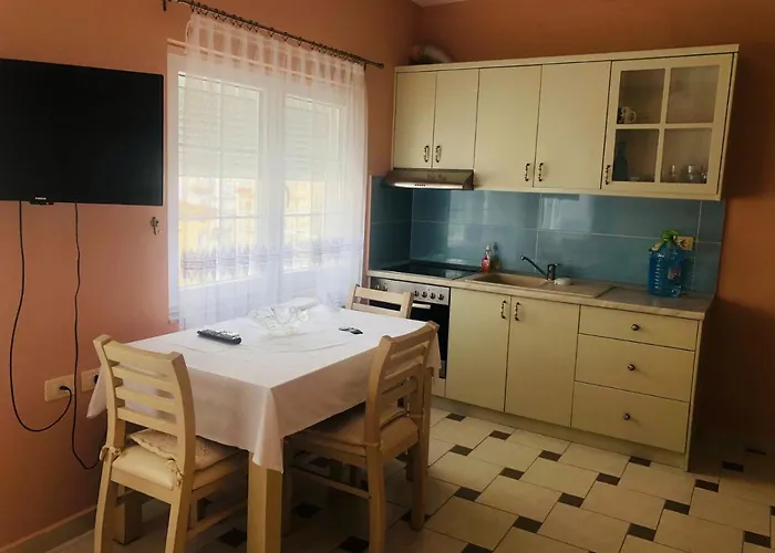 A&a House 3*